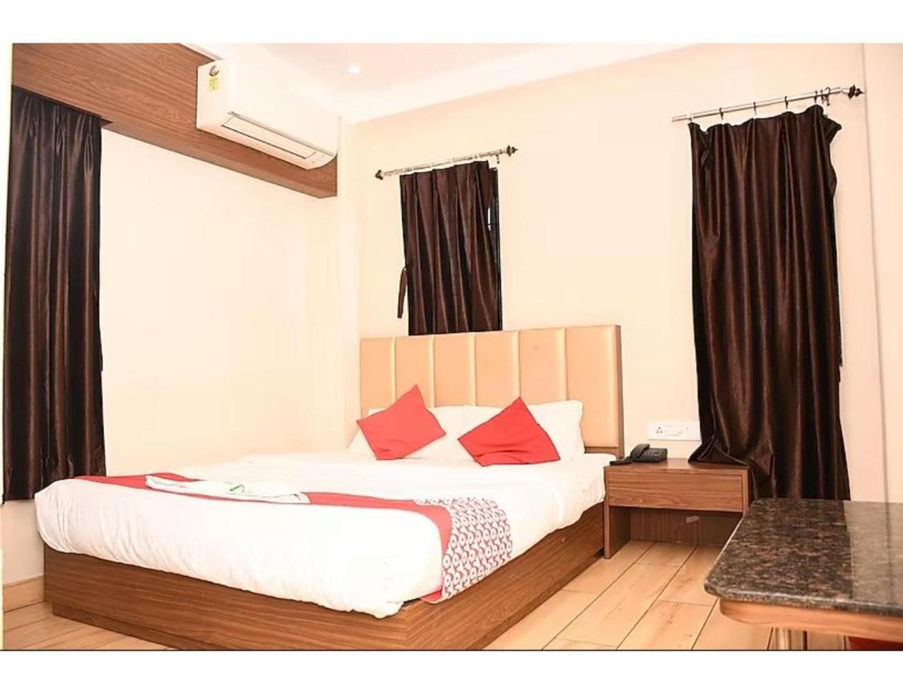 Sona Lodge, Siliguri Ngoại thất bức ảnh