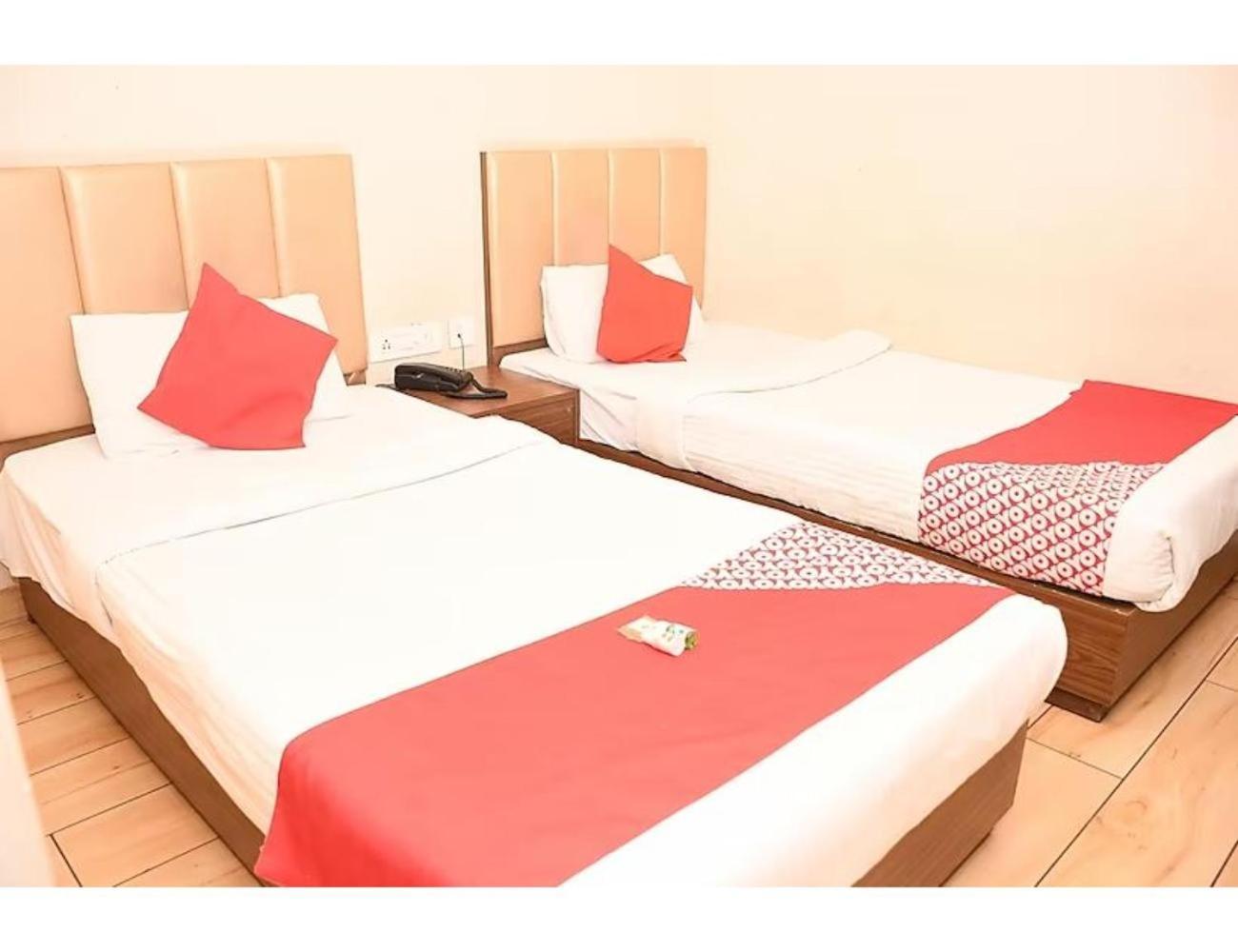 Sona Lodge, Siliguri Ngoại thất bức ảnh